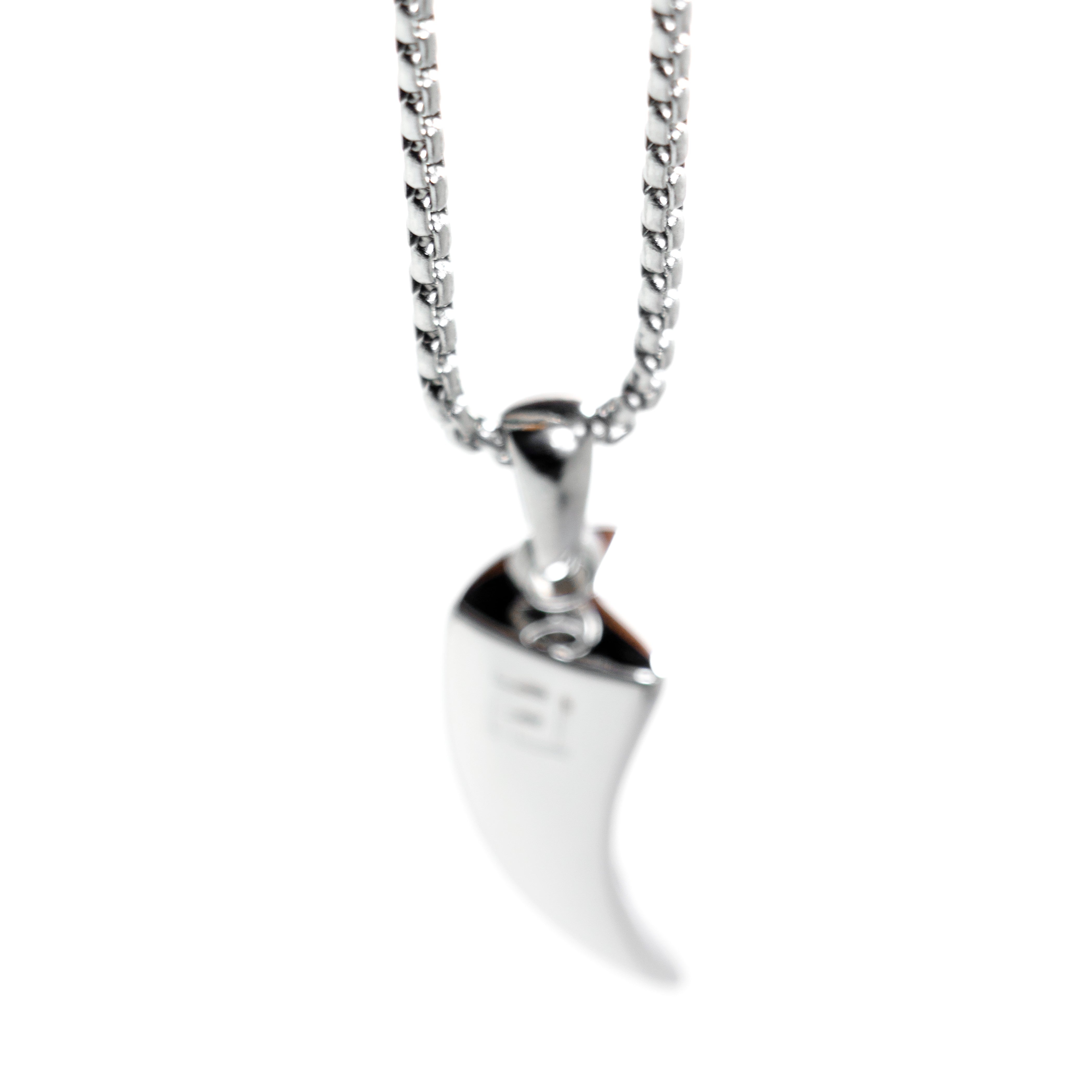 Tiger Claw Necklace in Silver
